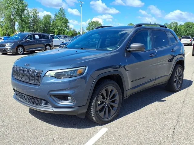 Used 2021 Blue Jeep Latitude Lux image 1