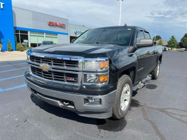 Used 2014 Chevrolet Silverado 1500 LT with VIN 1GCVKREC9EZ315776 for sale in Auburn, IN