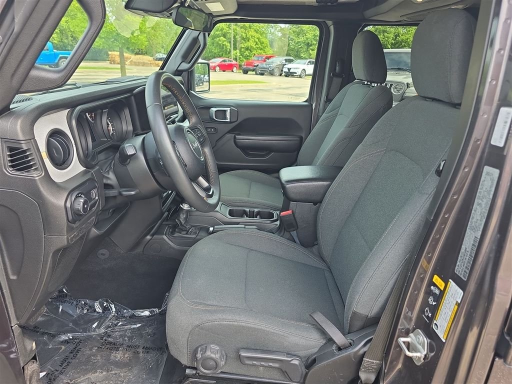 Certified Used 2024 Gray Jeep Sport S image 17