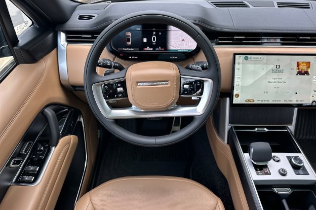 New 2027 Carpathian Grey Land Rover SE image 13