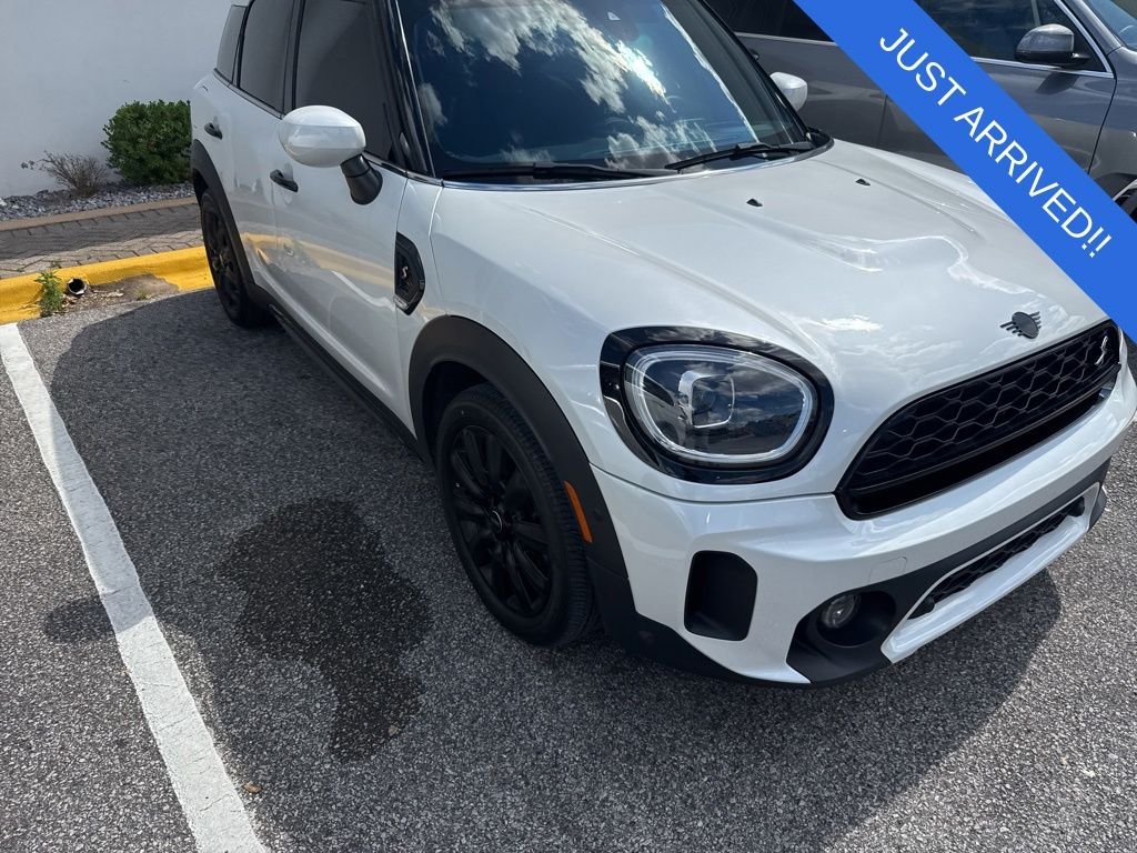2024 MINI Countryman Cooper S's photo