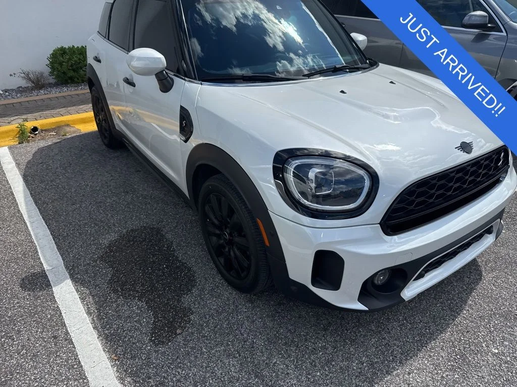 2024 MINI Countryman Cooper S's photo