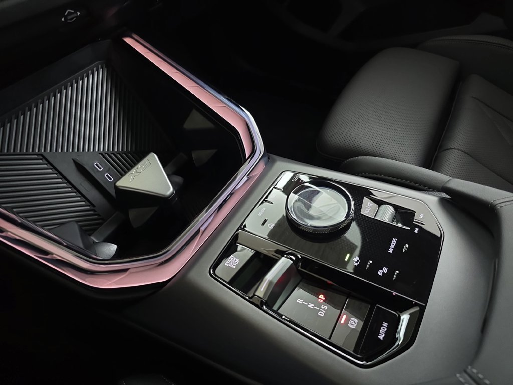Used 2026 Skyscraper Grey Metallic BMW 30 xDrive image 26