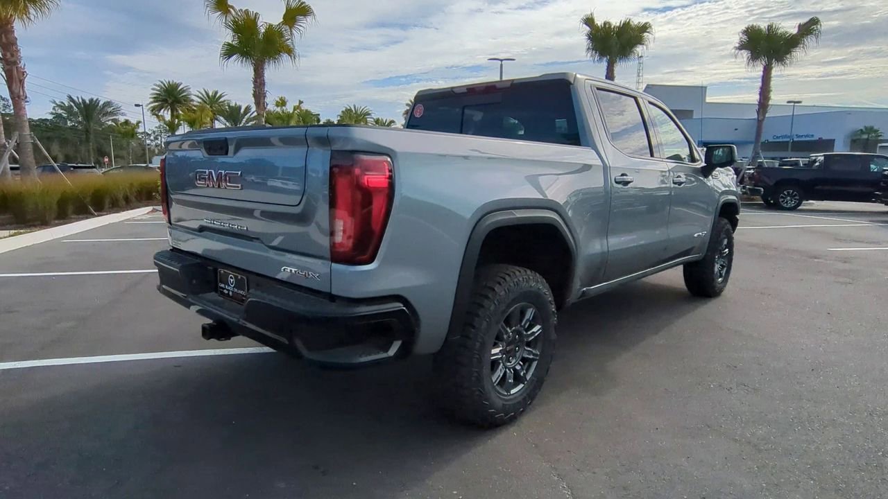 2026 GMC Sierra 1500 AT4X - Photo 8