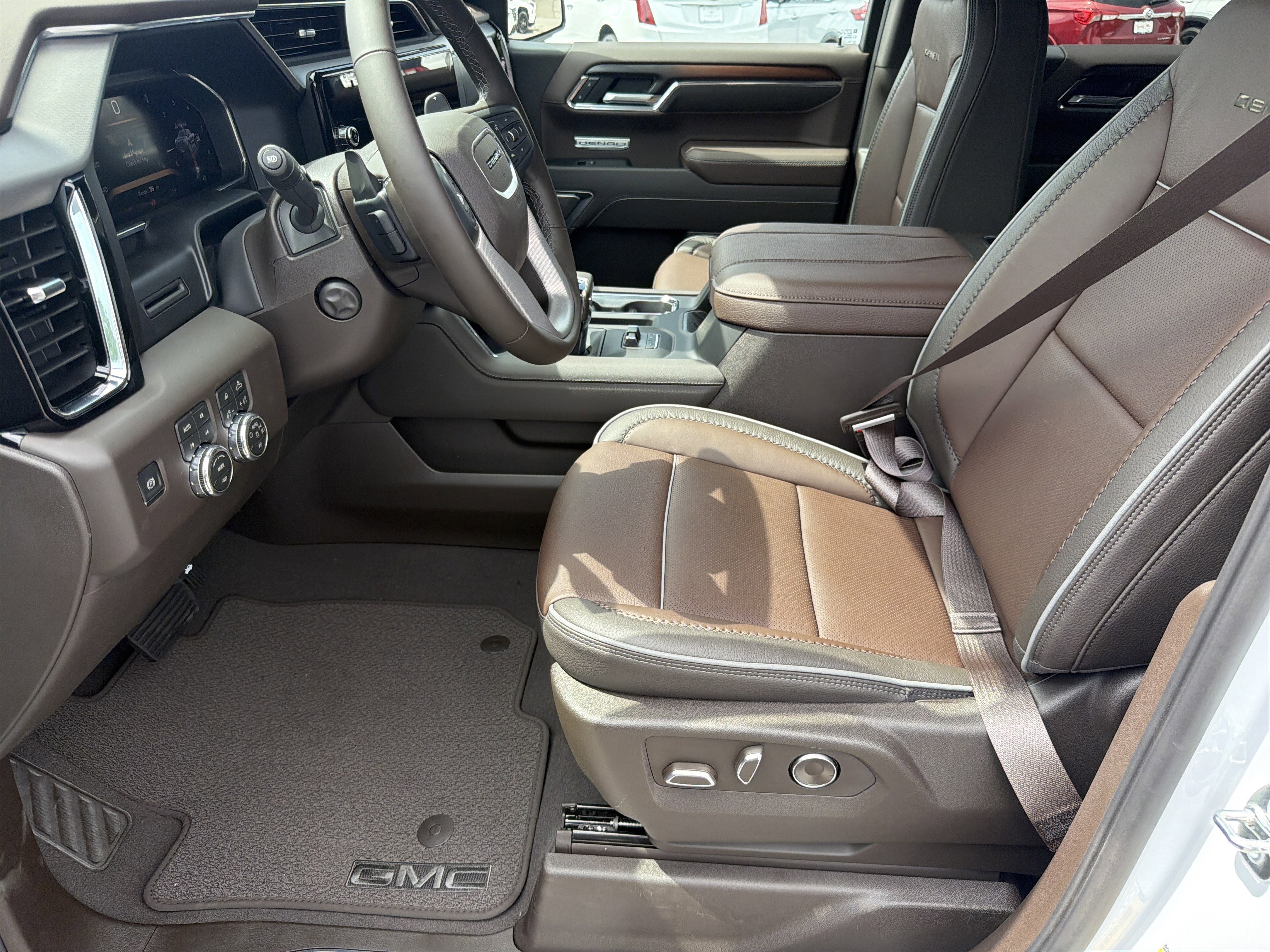 2026 GMC Sierra 1500 Denali - Photo 9