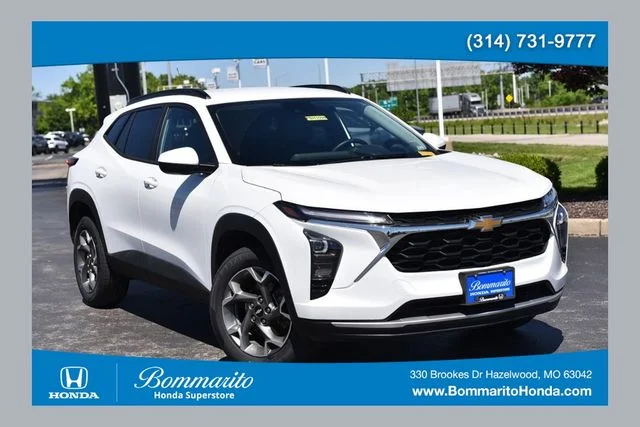 2025 Chevrolet Trax LT's photo