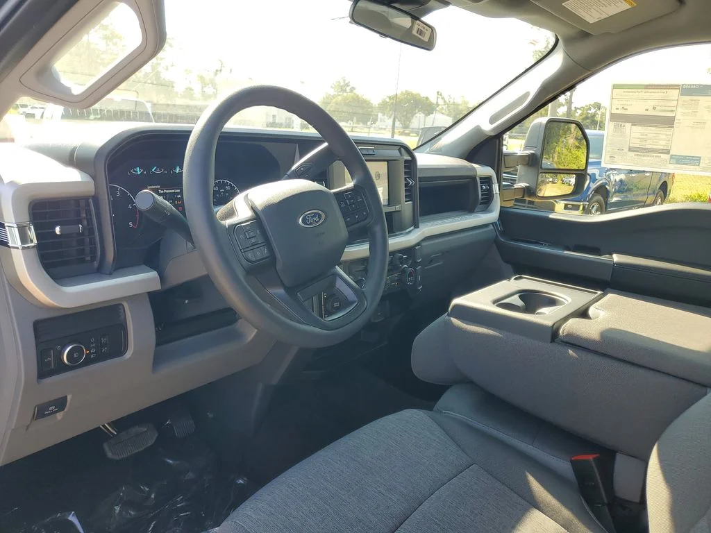 2026 Ford F-250 Super Duty XL - Photo 8