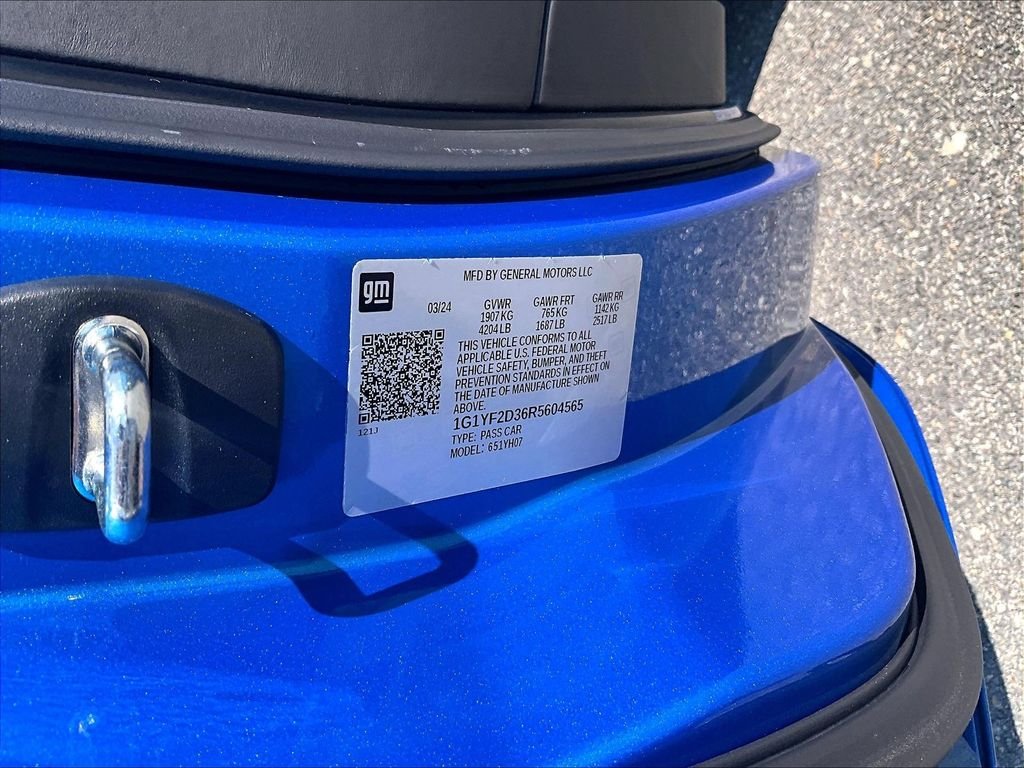 Used 2024 Blue Chevrolet Z06 image 35