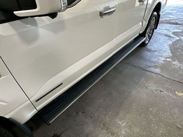 Used 2023 Star White Ford Limited image 35