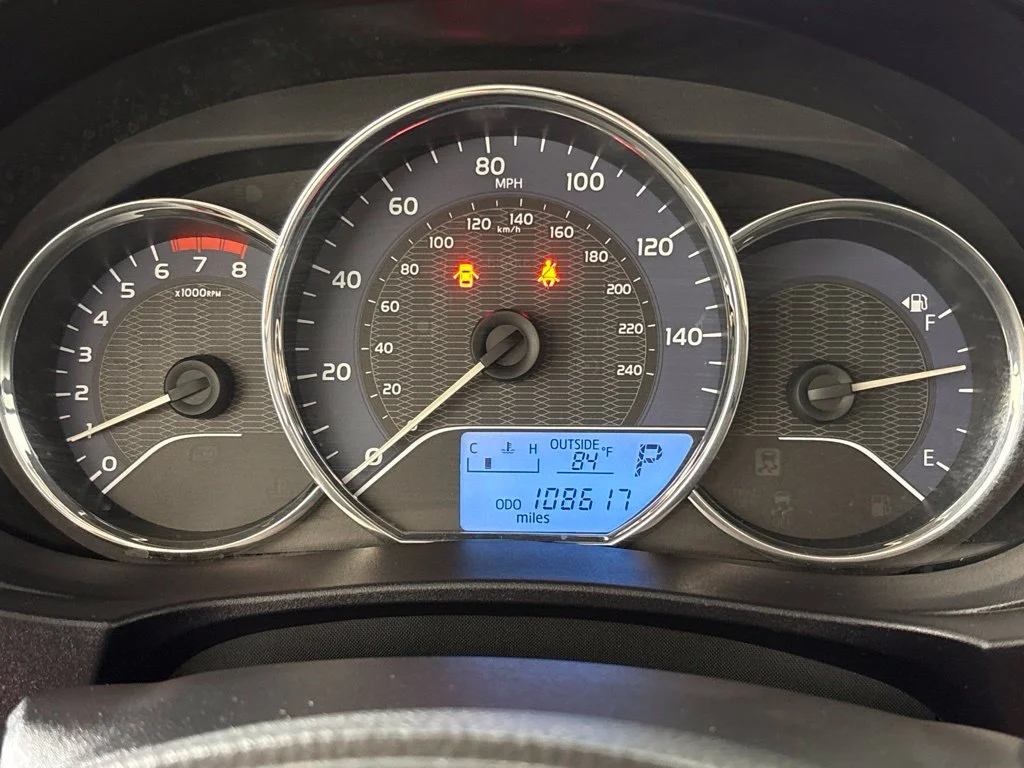 Used 2016 Gray Toyota LE image 25