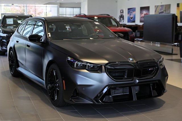 2027 BMW M5