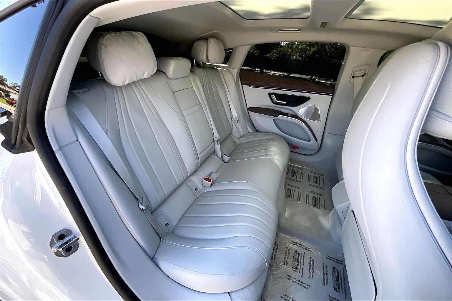 Used 2023 Polar White Mercedes-Benz EQS 450+ image 17