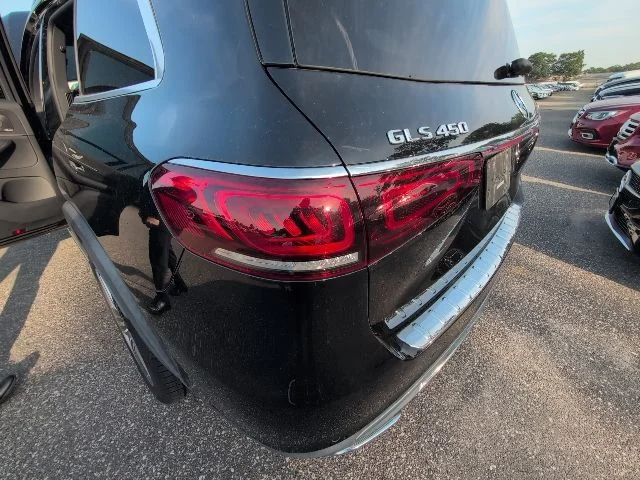 Used 2021  Mercedes-Benz GLS 450 image 16