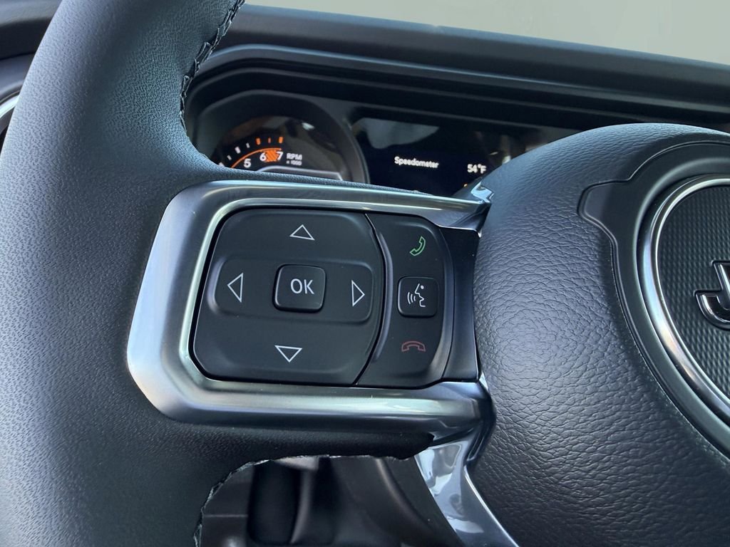 2025 Jeep Wrangler 4-Door Sahara - Photo 16