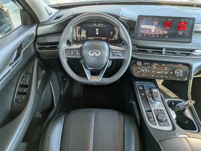 Used 2023 Gray INFINITI LUXE image 13