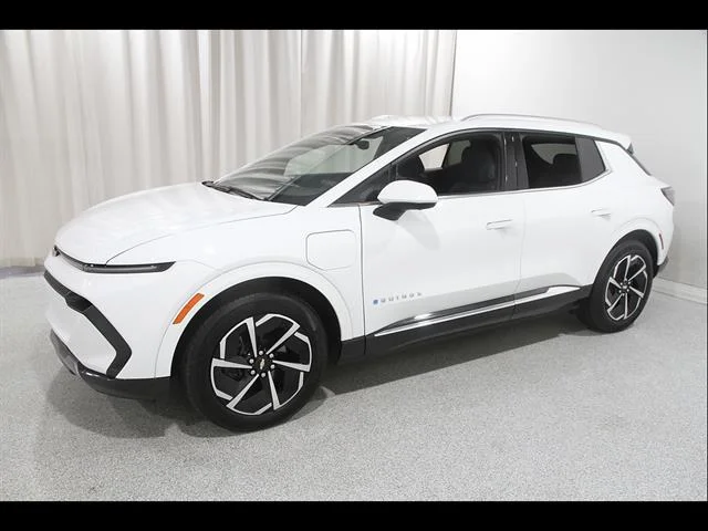 Certified Used 2024 Summit White Chevrolet 2LT image 3