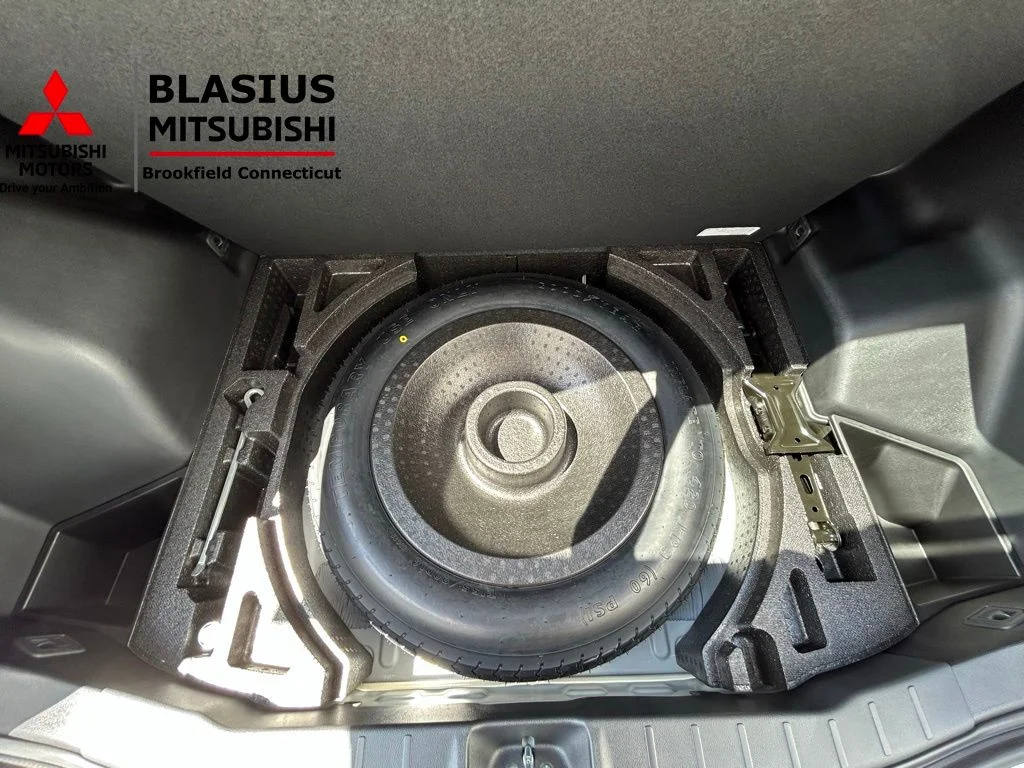 New 2025 White Mitsubishi 2.0 Trail Edition image 89