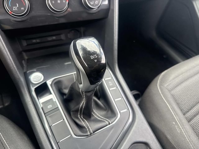 Used 2024 Deep Black Pearl Effect Volkswagen 2.0T S image 22