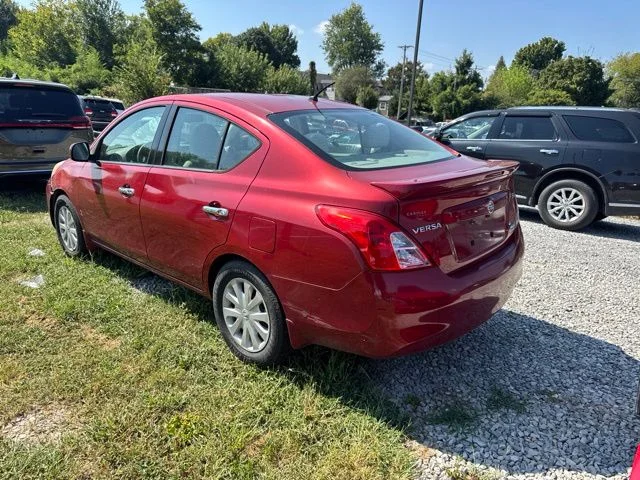 Used 2014 Red Nissan 1.6 SV image 4