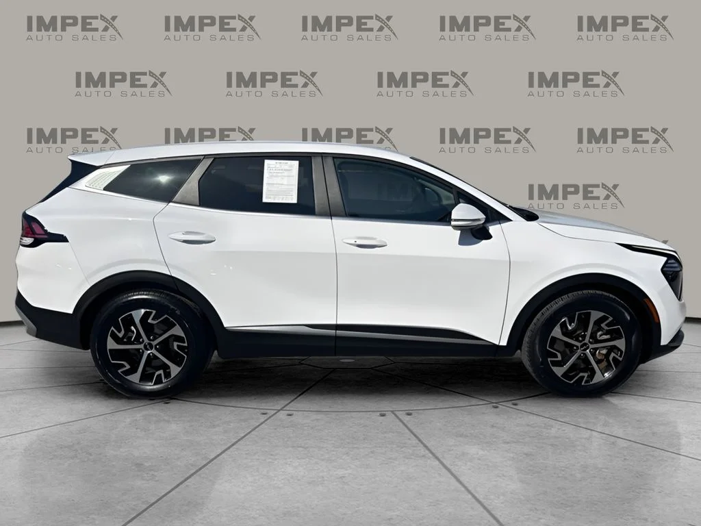 Used 2024 White Kia EX image 6