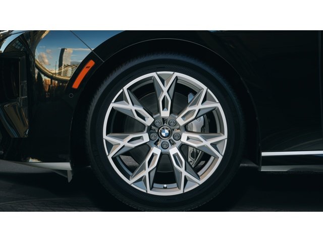 New 2027 Black Sapphire Metallic BMW  image 7