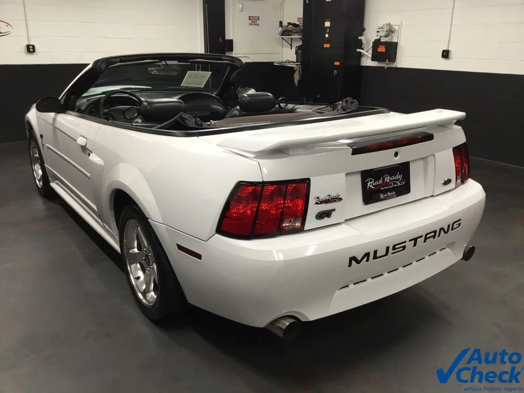 Used 2003 White Ford GT image 7