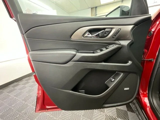 Used 2022 Red Chevrolet Premier image 14