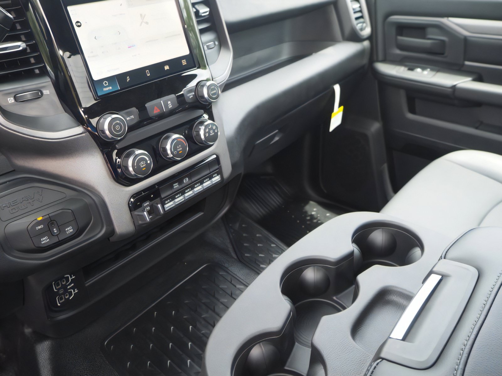 2025 RAM 3500 Chassis Tradesman - Photo 16