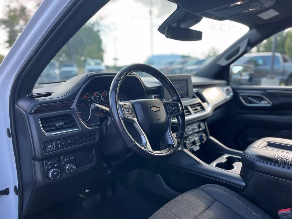 Used 2023 White Chevrolet LS image 11
