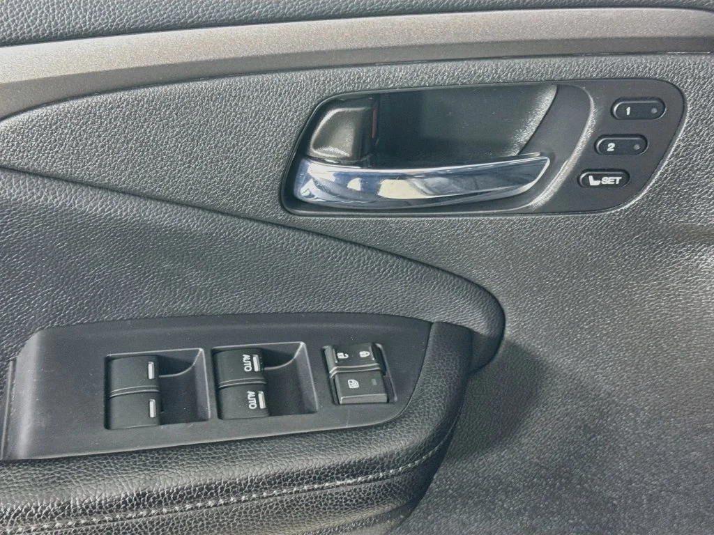 Certified Used 2019 Gray Honda EX-L image 23