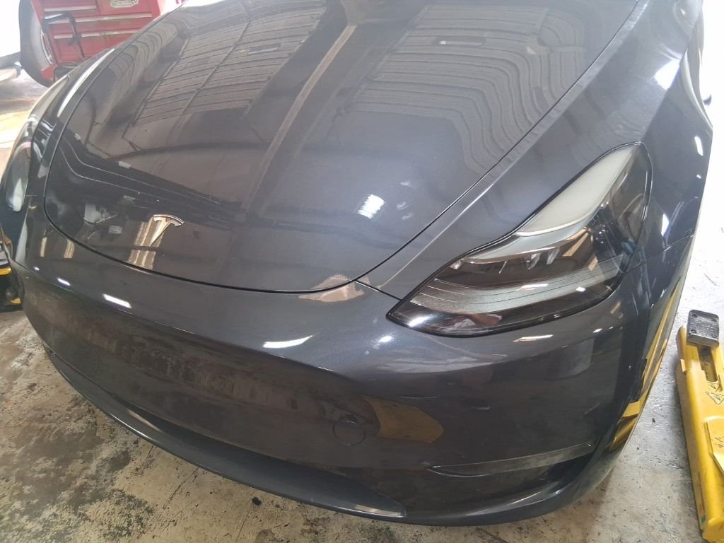 Used 2023  Tesla Performance image 15