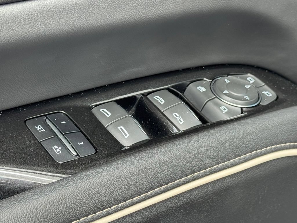 Certified Used 2022 Black Raven Cadillac Premium Luxury image 21