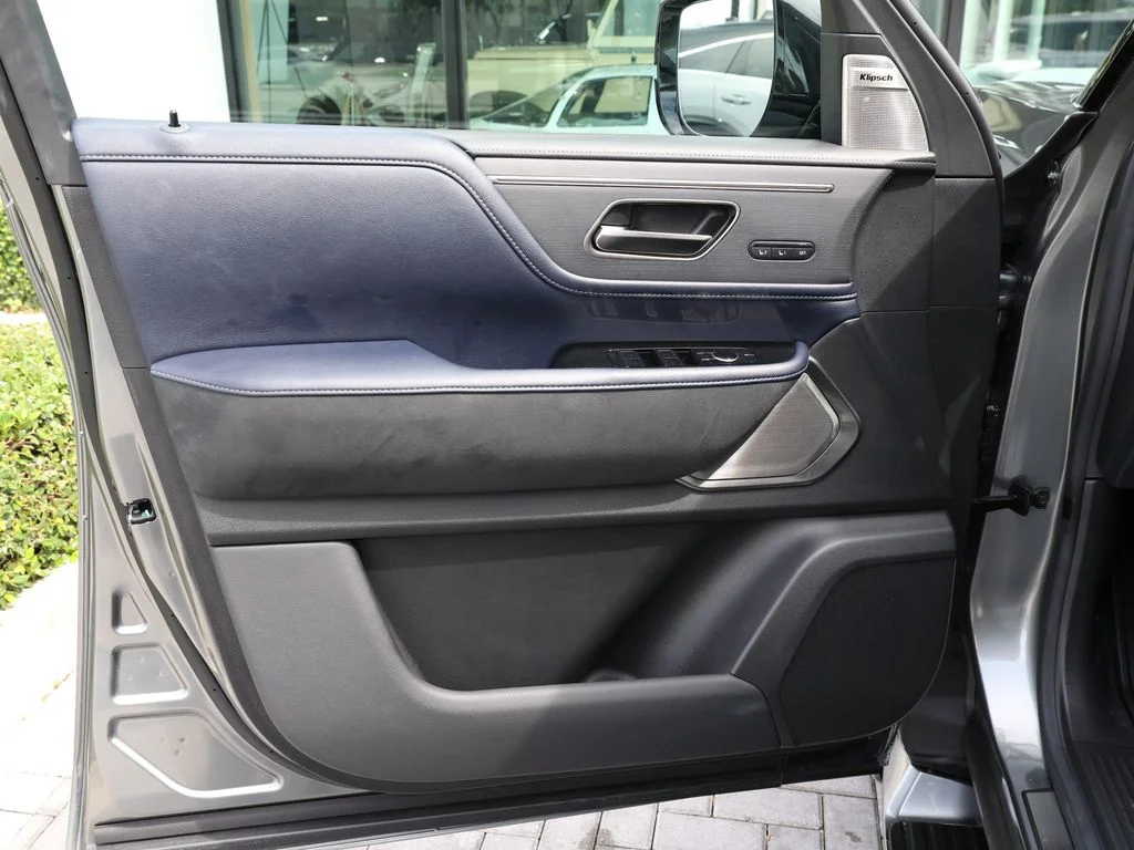 Certified Used 2026 Silver INFINITI SPORT image 12