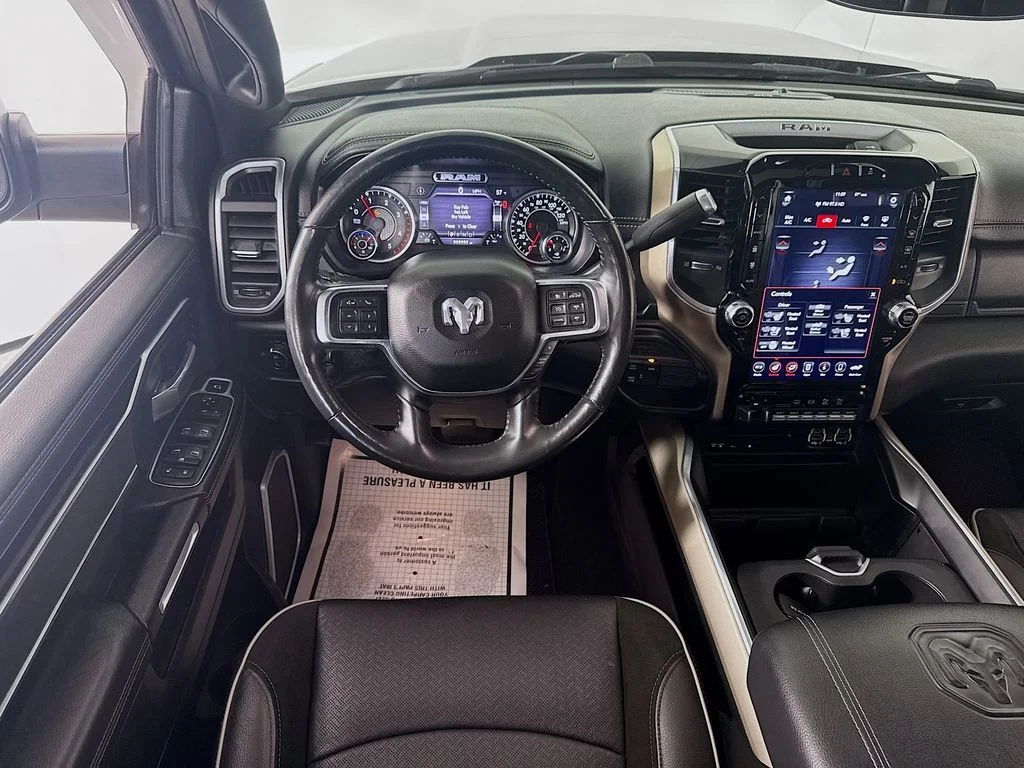 Used 2019 Diamond Black Crystal Pearlcoat Ram Laramie image 4