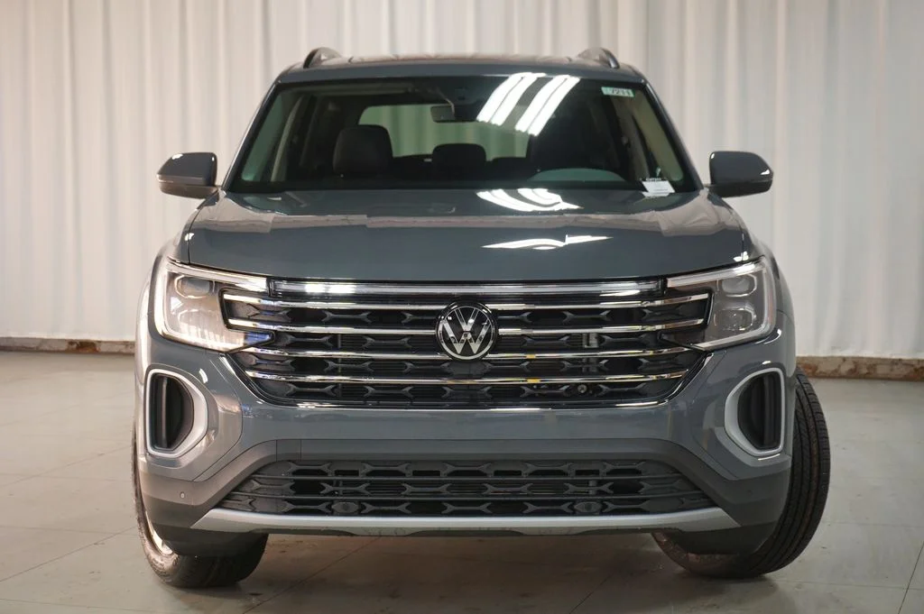 New 2026 Gray Volkswagen 2.0T SE w/Technology image 5