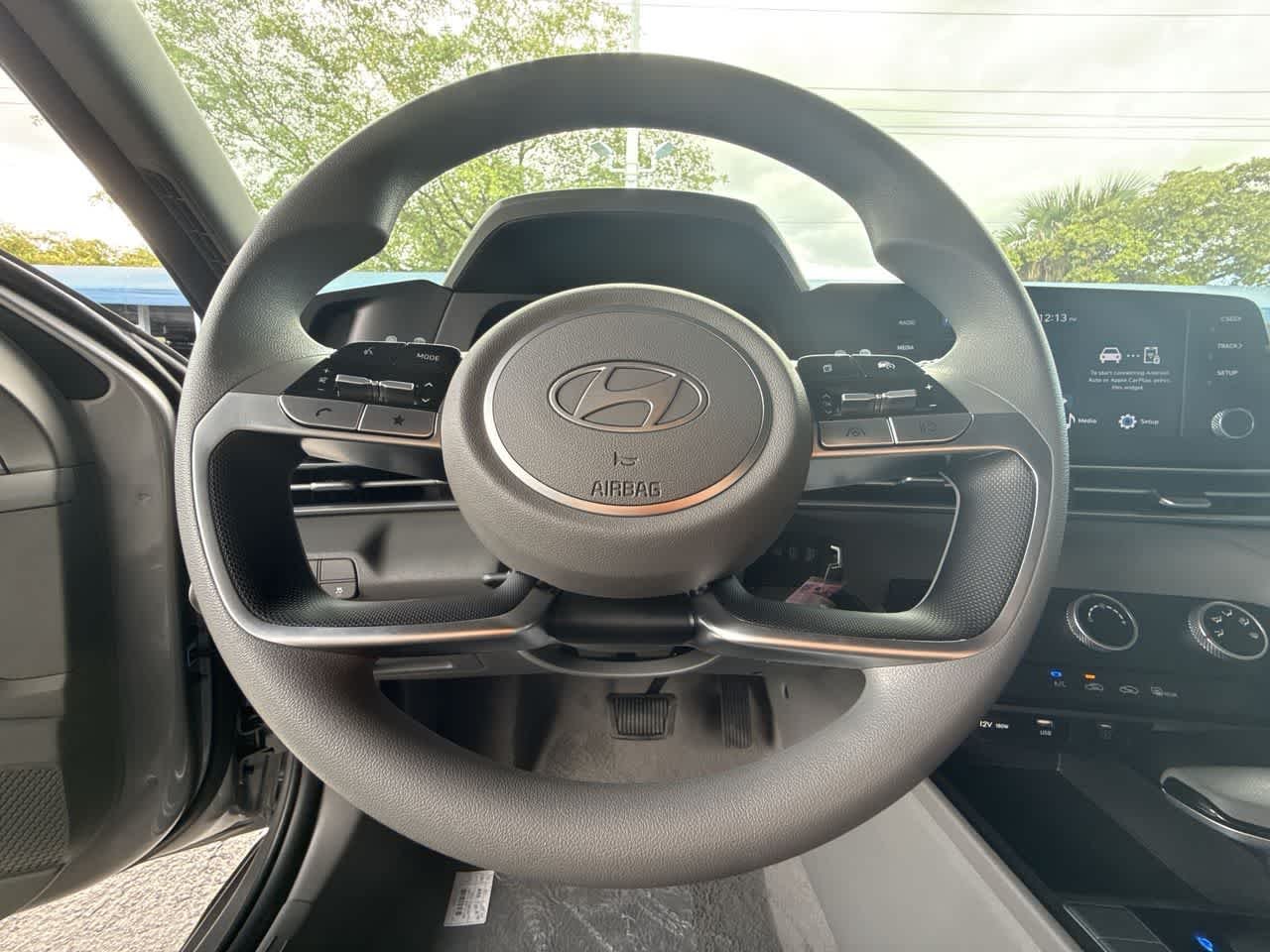 New 2026 Fluid Metal Hyundai SE image 15