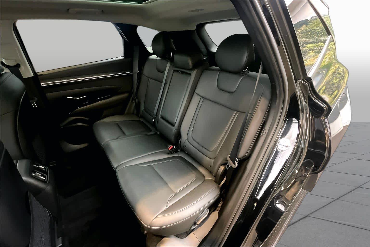 Used 2024 Black Pearl Hyundai Limited image 19