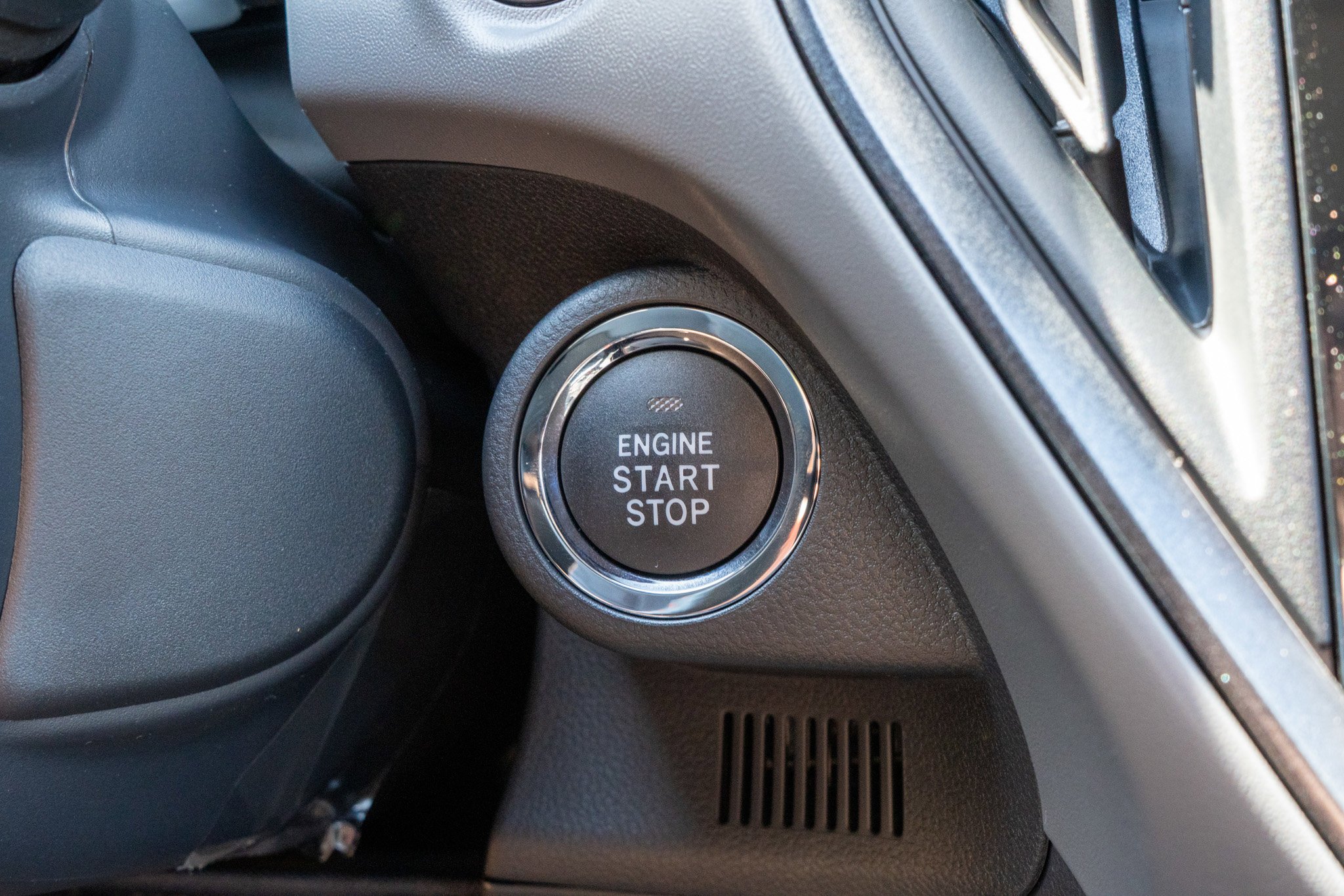 New 2026 CITRON YELLOW PEARL Subaru Limited Hybrid image 27