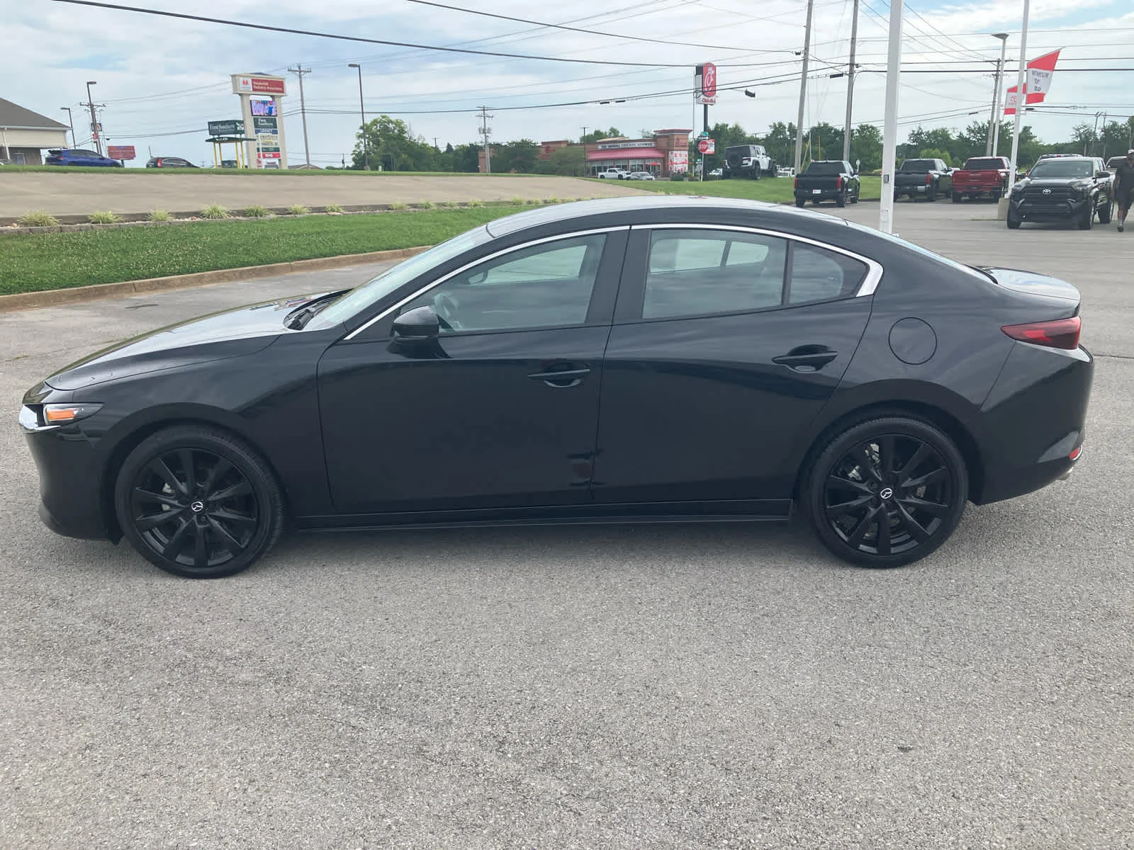 Used 2025 Jet Black Mica Mazda 2.5 S Select Sport image 4