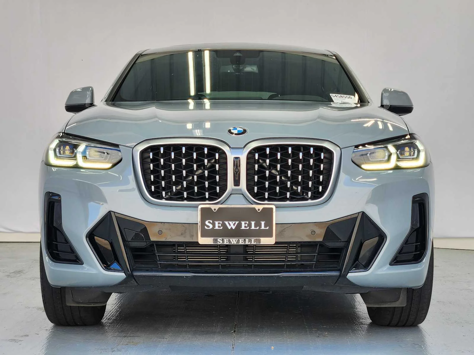Used 2024 Brooklyn Grey Metallic BMW xDrive30i image 2
