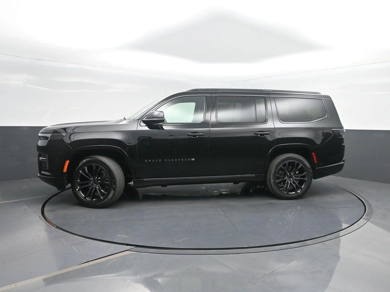 New 2026 High Gloss Black Jeep Summit Reserve image 1