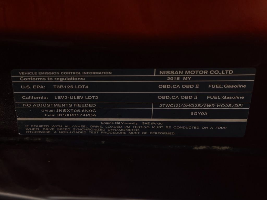 Used 2018 Brown Nissan SL image 29