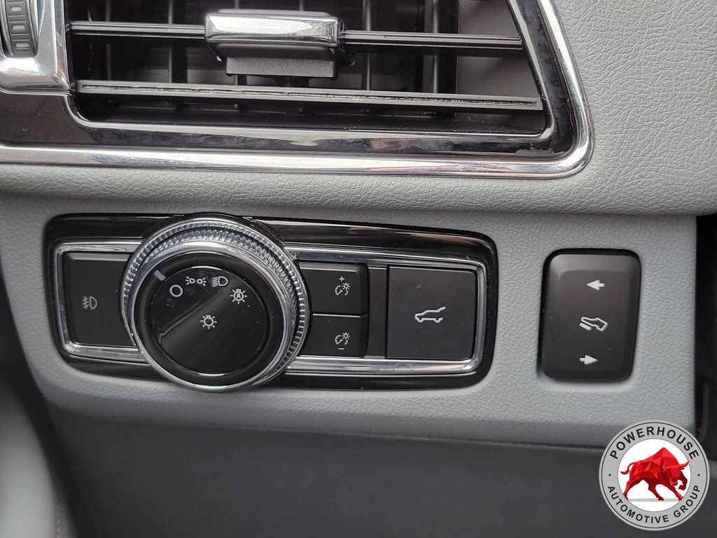 Used 2021 Blue Lincoln Reserve image 31