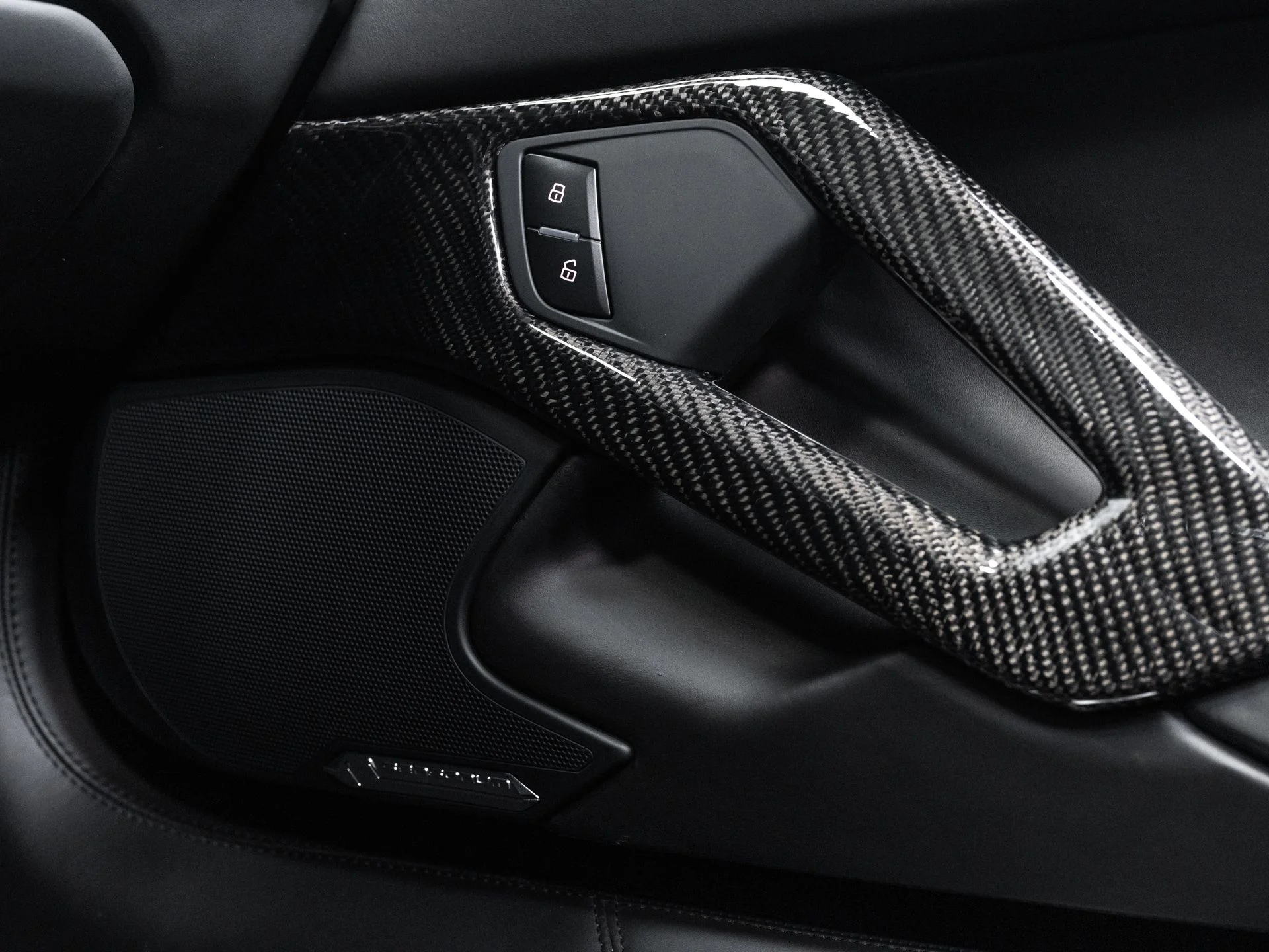 Used 2014  Lamborghini Roadster image 49
