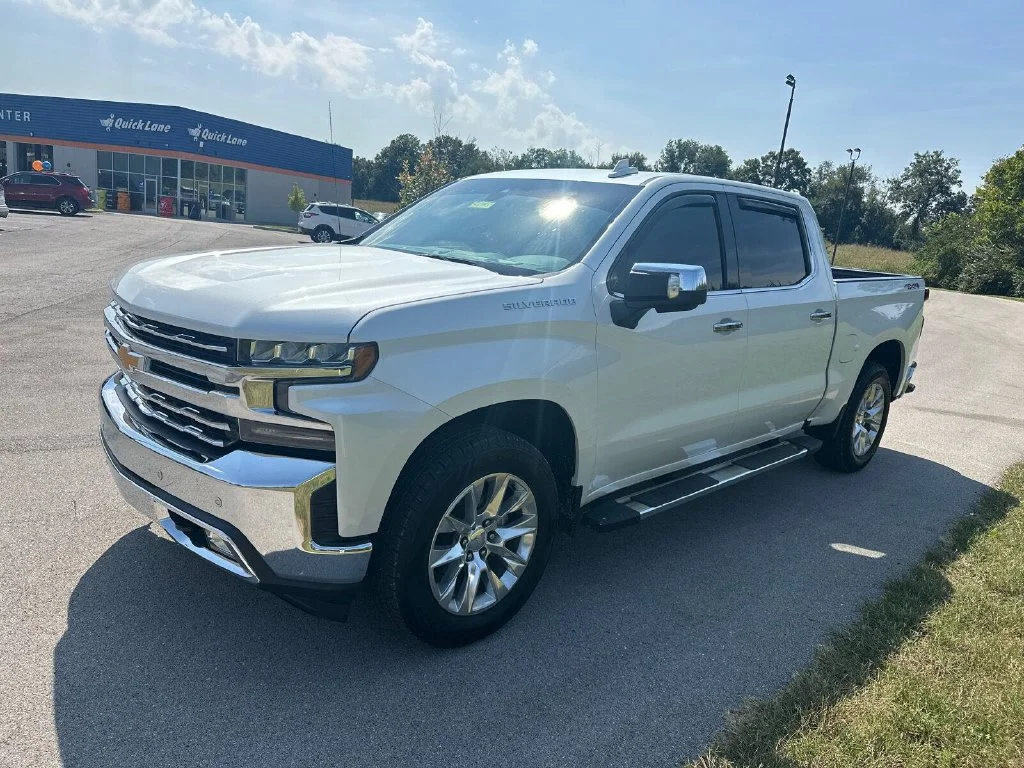 Used 2019 Beige Chevrolet LTZ image 3