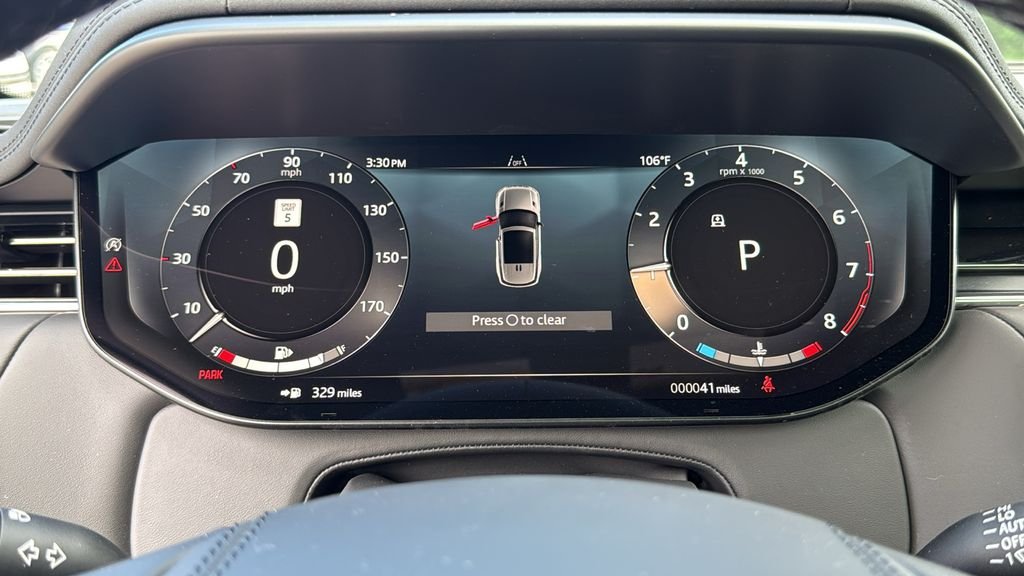New 2026 Santorini Black LAND ROVER Dynamic SE image 14