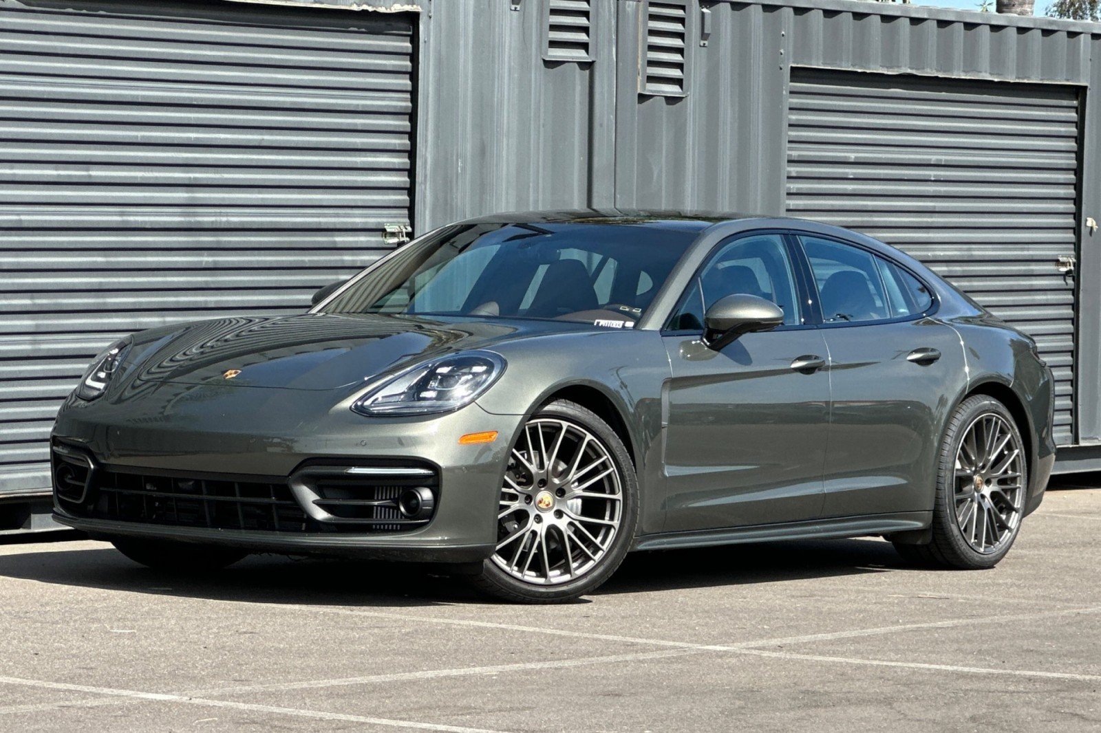 2023 Porsche Panamera Base