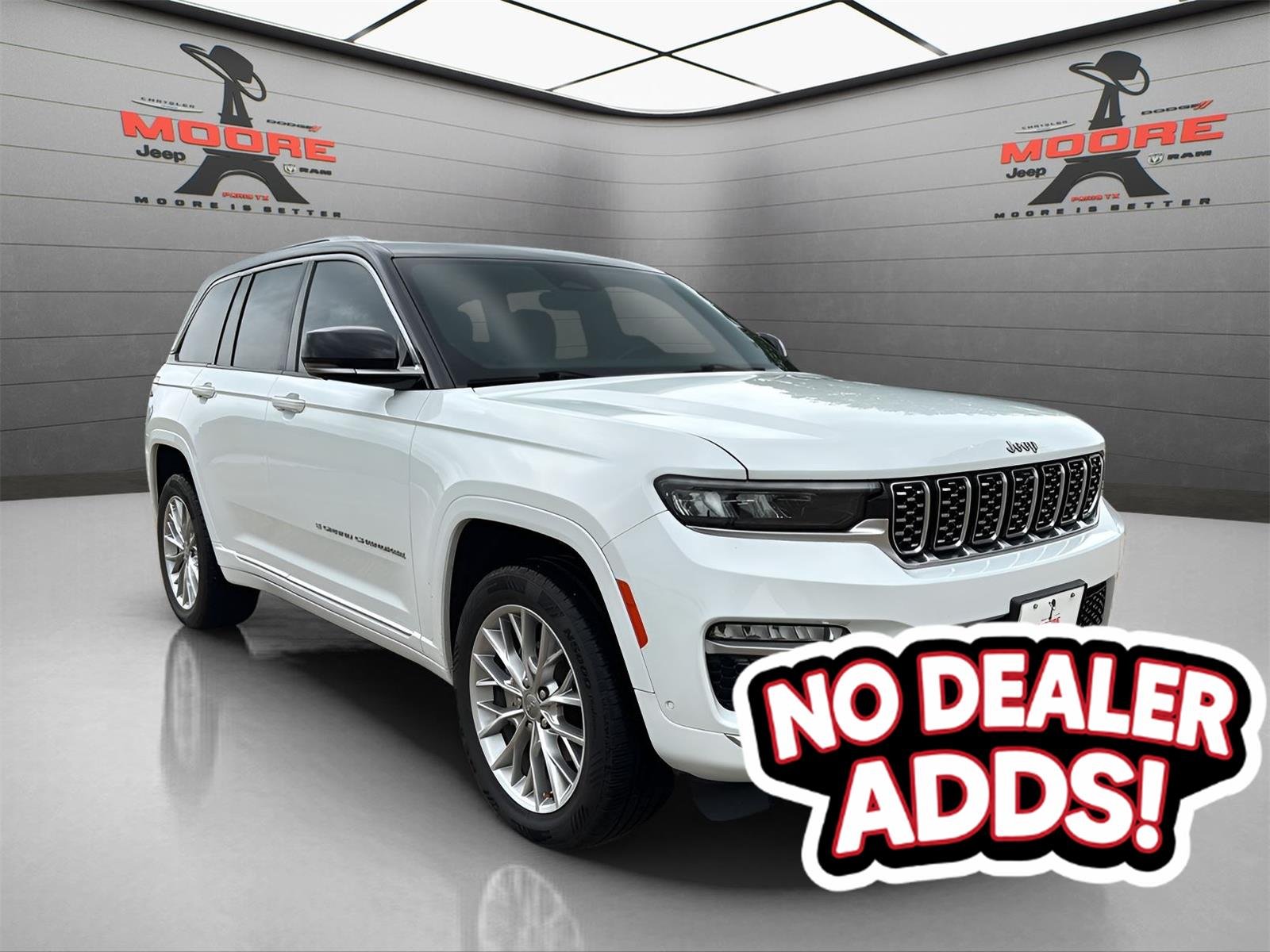 2022 Jeep Grand Cherokee Summit's photo