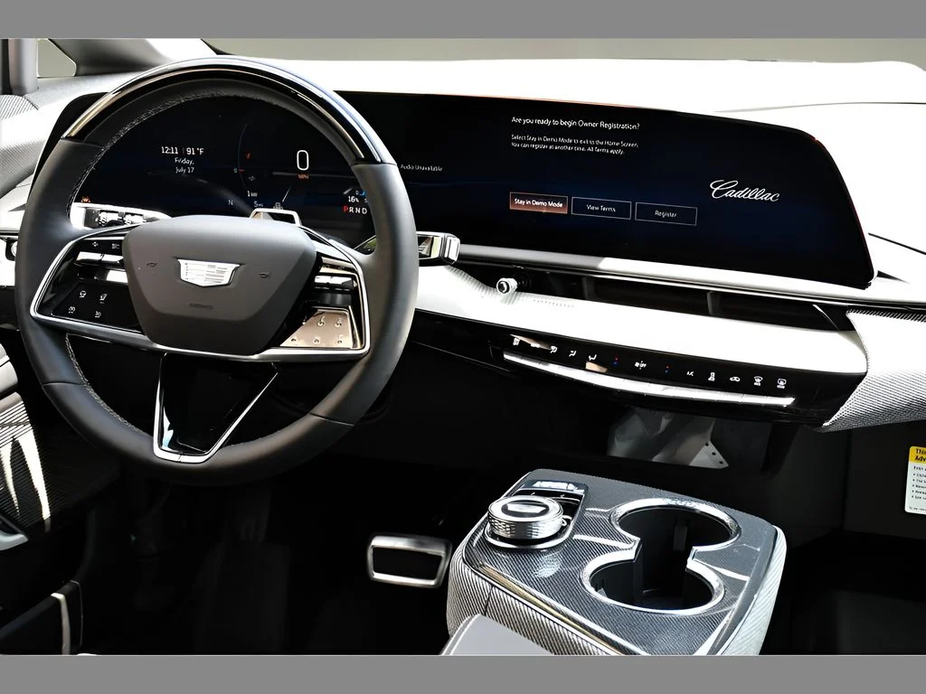 New 2026 Vibrant White Tricoat Cadillac Sport image 17