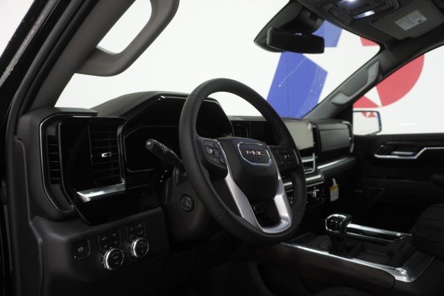 2026 GMC Sierra 1500 SLT - Photo 21